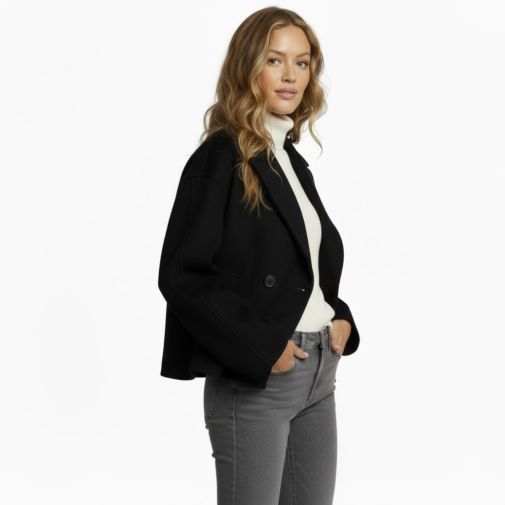 Women’s Short Double-Breasted Winter Jacket – Cropped Coat with Wide Lapels & Structured Fit